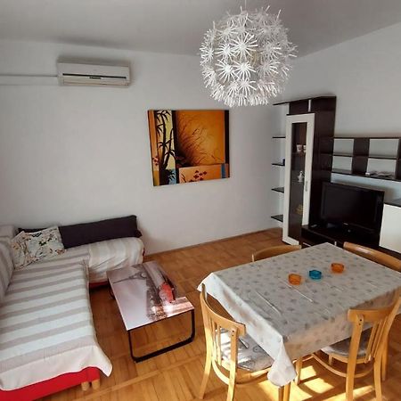 נייביצה Apartman Sabadin מראה חיצוני תמונה